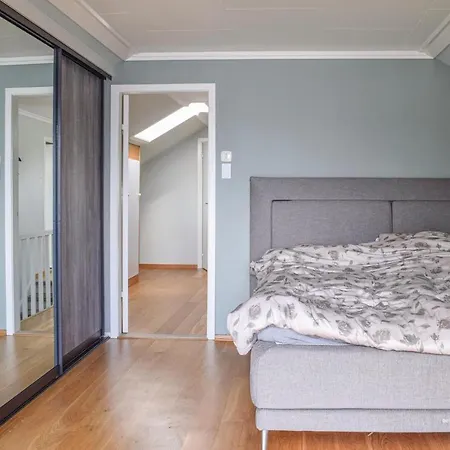 Beautiful In W/ Wifi And 5 Bedrooms 別荘